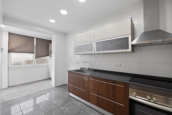 Apartamento T2 à venda em Almada